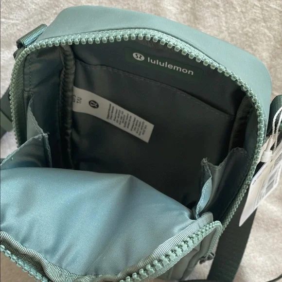 Lululemon Easy Access Crossbody Bag - Picture 5 of 5